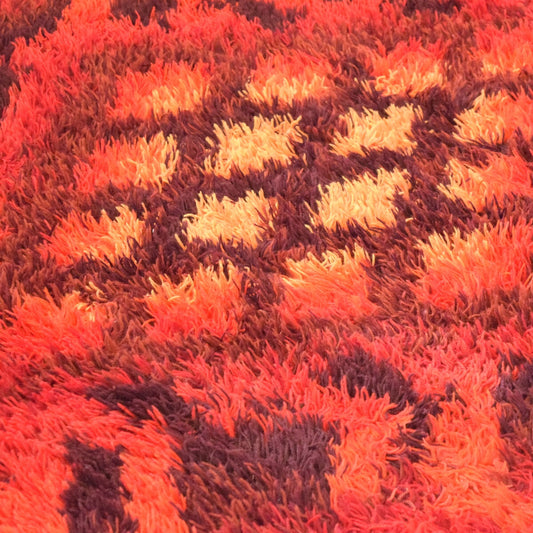 Vintage 1970s Shag Pile Rug - Orange Shades - Excellent Condition